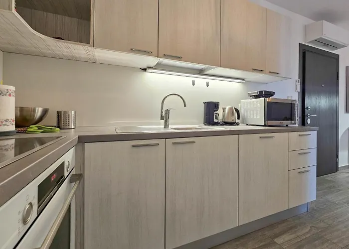 Francesca Apartman *