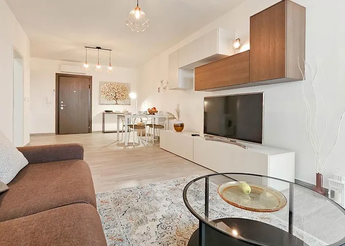 Francesca Apartman *